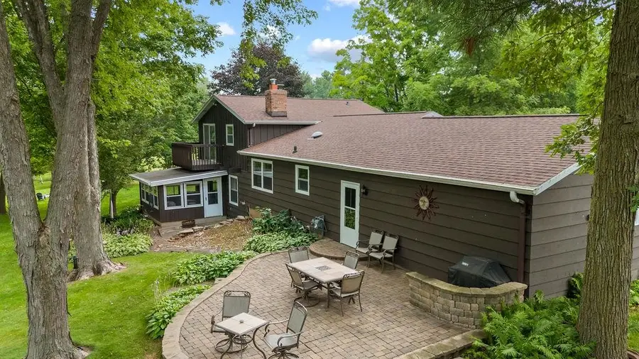 N1251 River Drive, Greenville, WI 54942-8616 - Image #3