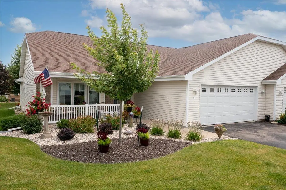 352 Wyldewood Drive #352, Oshkosh, WI 54904 - #1