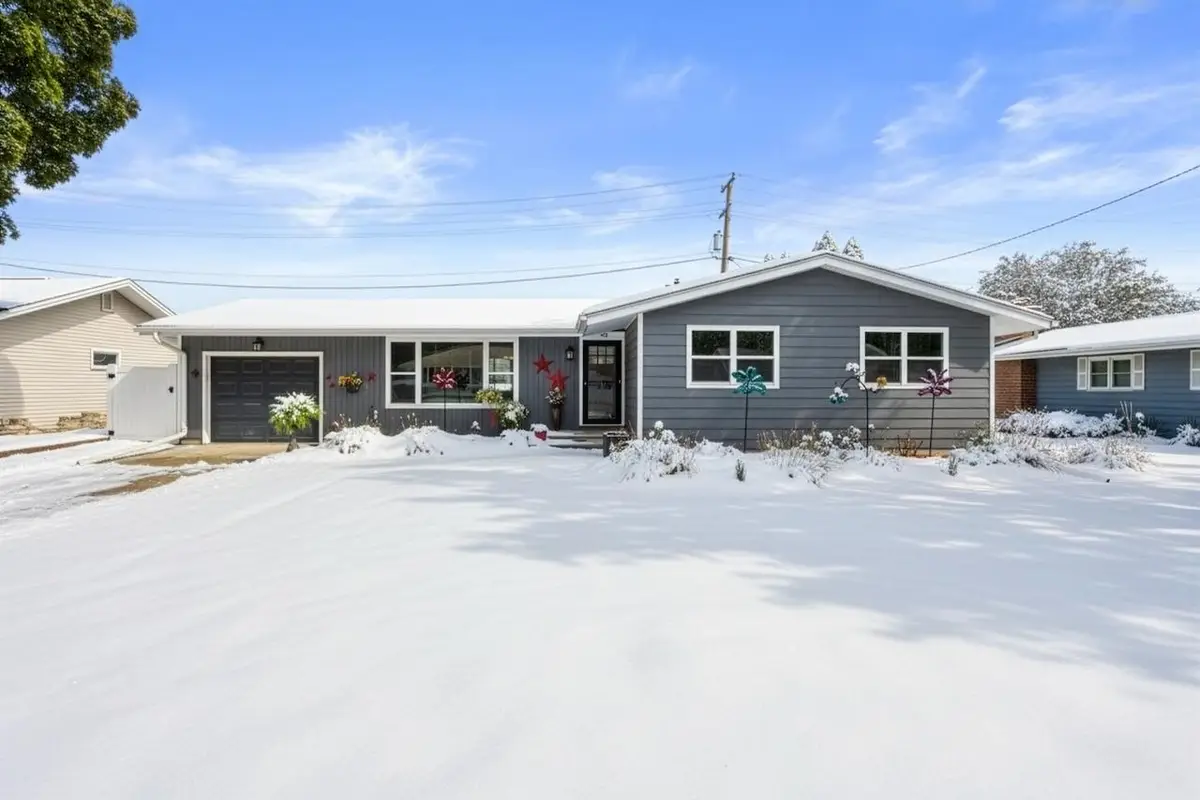 183 Plummer Court, Neenah, WI 54956 - Image #1