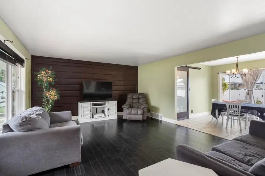 183 Plummer Court, Neenah, WI 54956 - Image #3