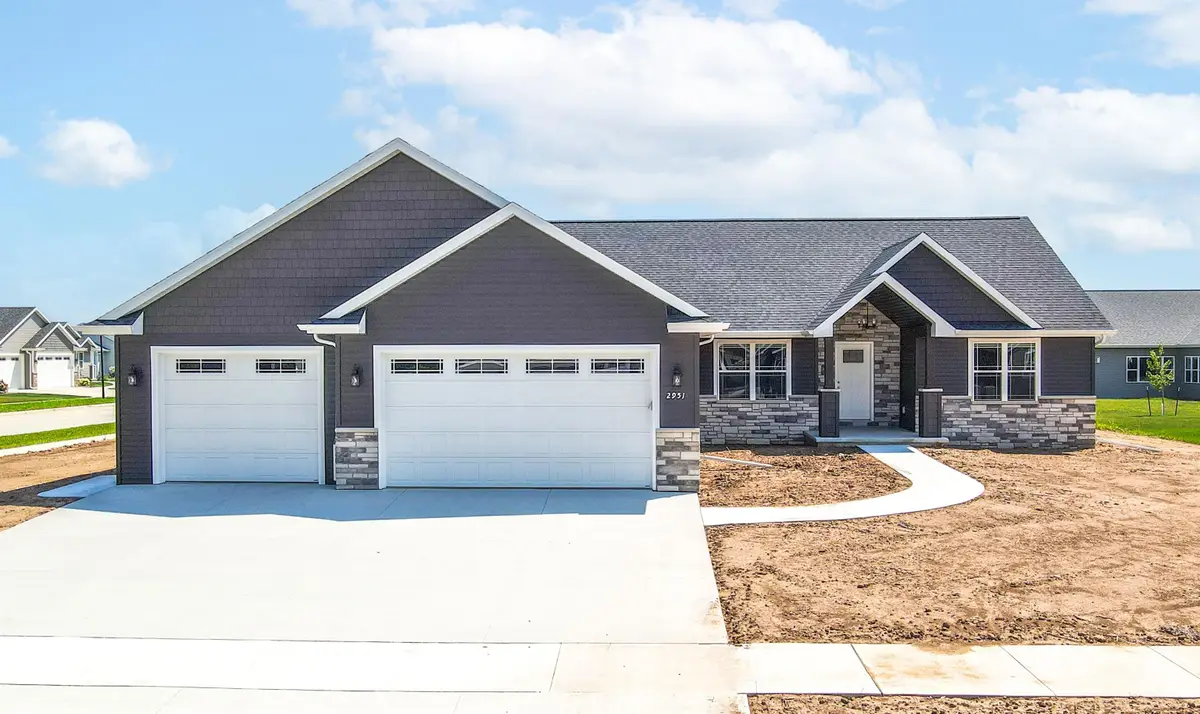 2951 E Sunstone Place, Appleton, WI 54913 - Image #1