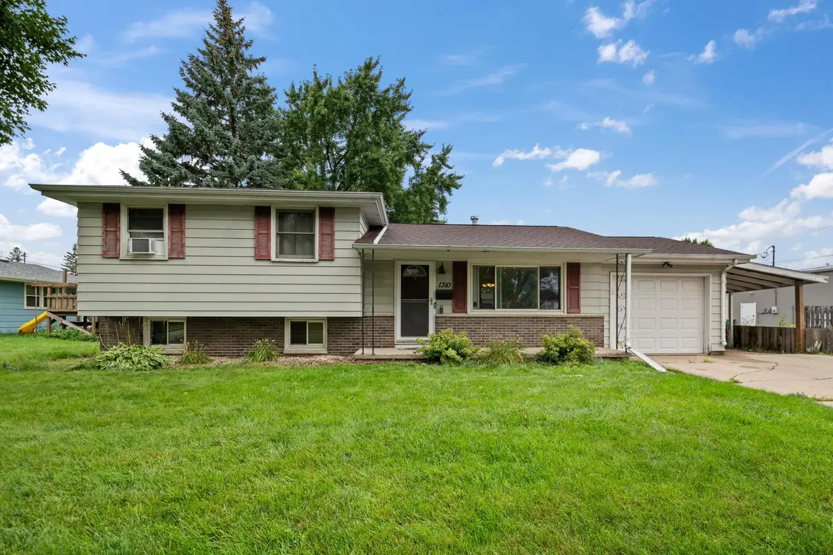 1310 Gross Avenue, Green Bay, WI 54304-3304 - Image #1