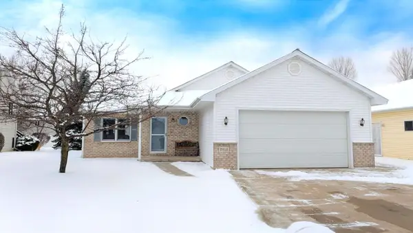 2513 Bishops Lane, NEENAH, WI 54956