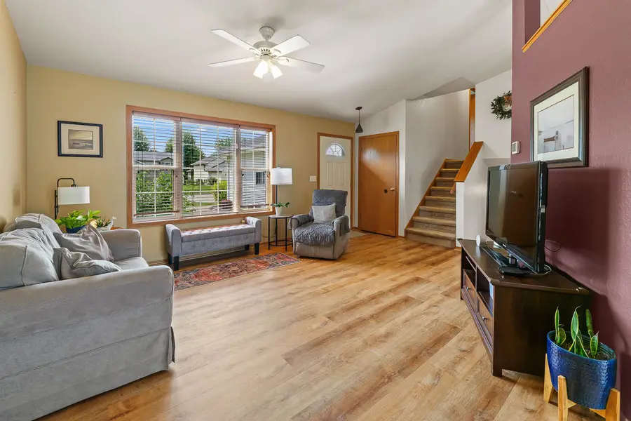 1350 Pheasant Creek Drive, Oshkosh, WI 54904 - Image #3