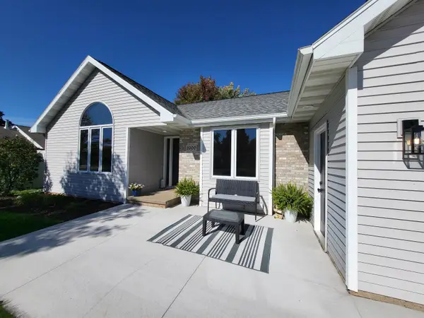 2000 Dreamfield Lane, MENASHA, WI 54952-9478