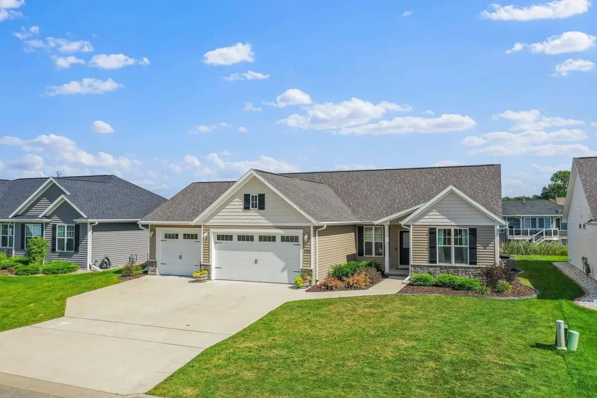 7751 Sunstone Circle, De Pere, WI 54115-7000 - Image #1