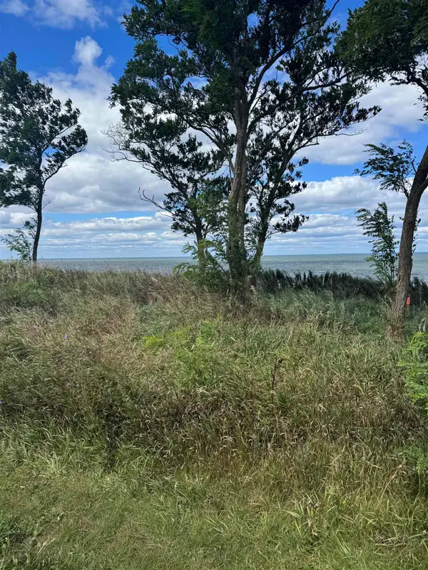 Debroux #29, STURGEON BAY, WI 54235