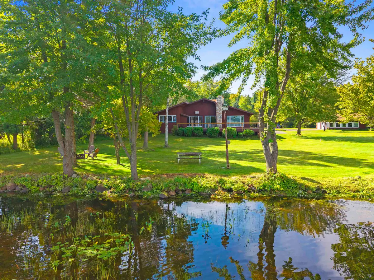 W5790 Point Lane, Crivitz, WI 54114 - Image #1