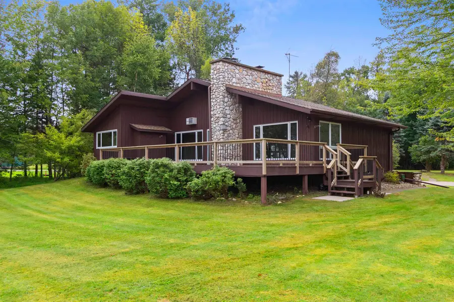 W5790 Point Lane, Crivitz, WI 54114 - Image #2