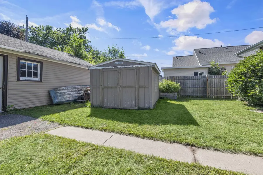 2621 Parkridge Avenue, Marinette, WI 54143 - Image #2