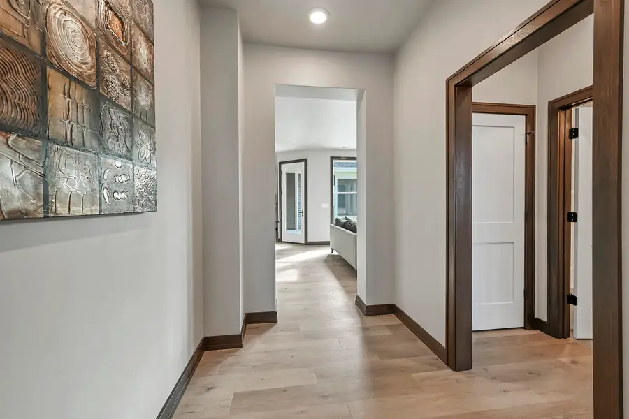 895 Black Swan Drive, Menasha, WI 54153 - Image #3