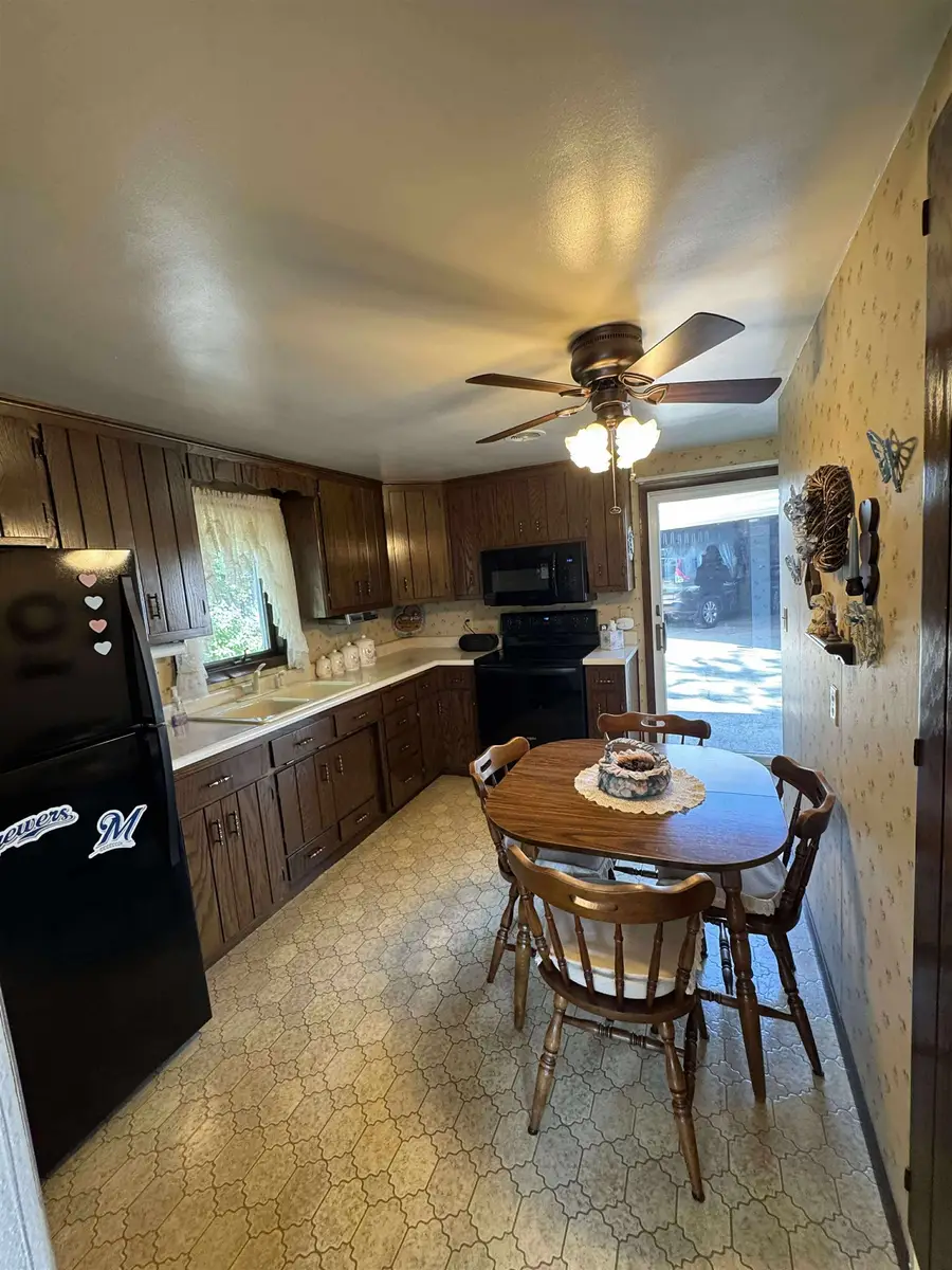 718 Roosevelt Street, Menasha, WI 54952 - Image #3