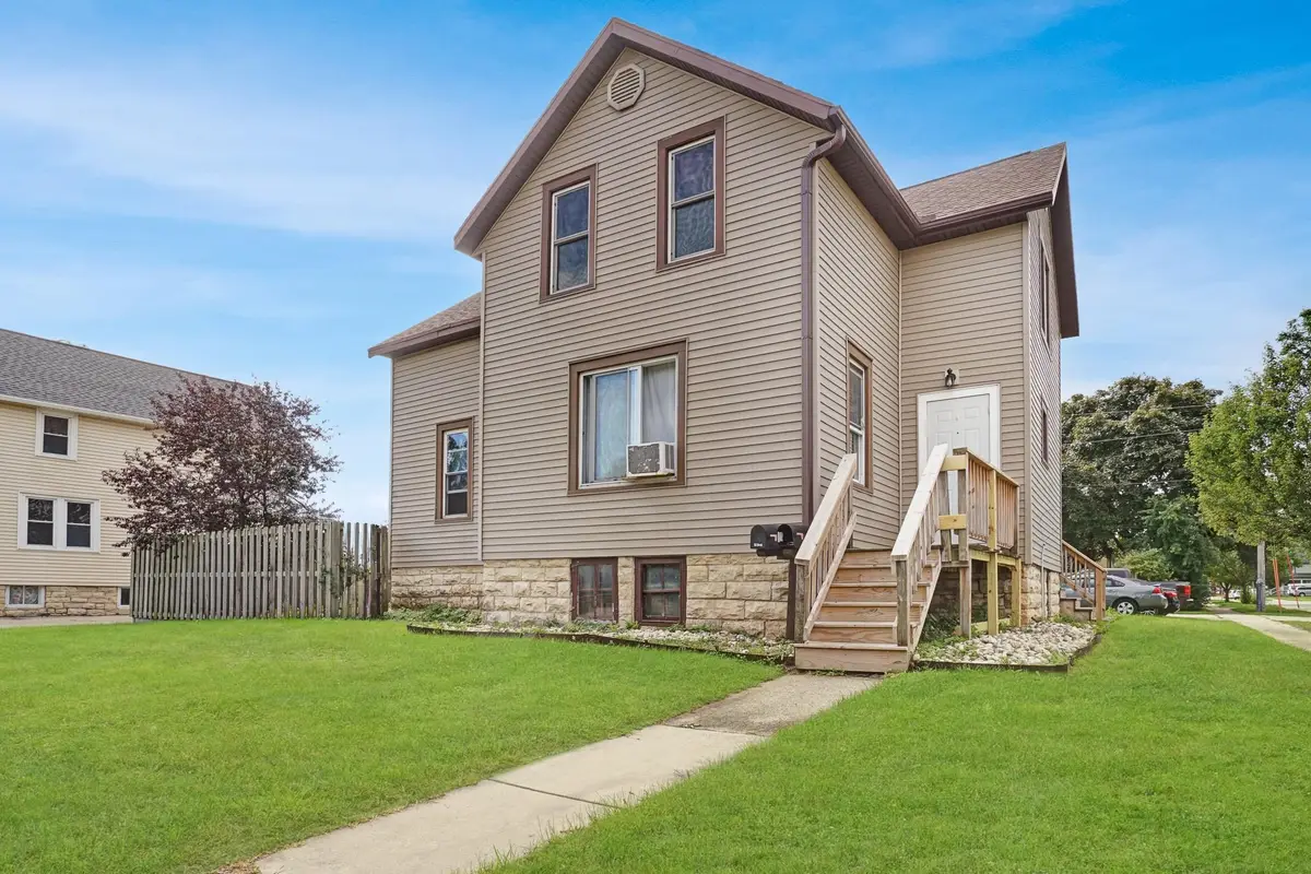 98 E Johnson Street, Fond Du Lac, WI 54935 - #1