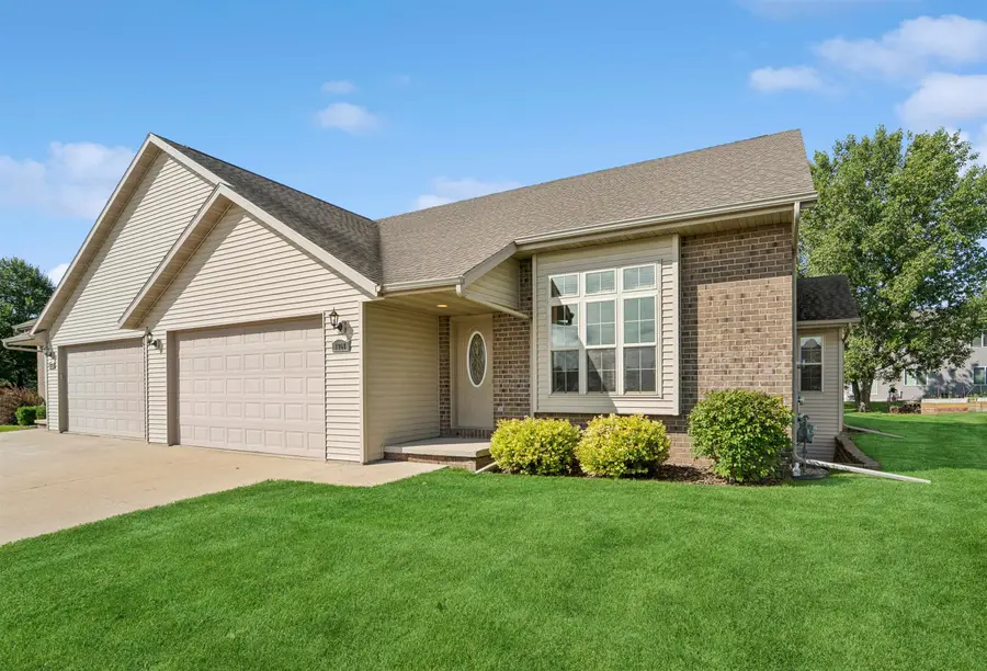 1207 Saunders Road, Kaukauna, WI 54130 - Image #2