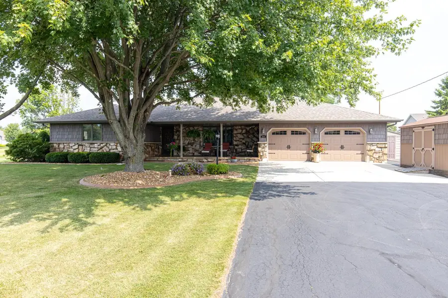 W6534 Manitowoc Road, Menasha, WI 54952 - Image #2