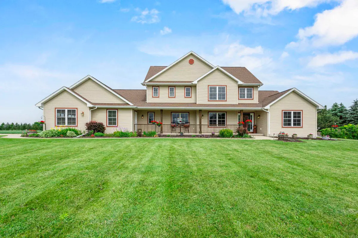5685 Blake Road, De Pere, WI 54115 - Image #1