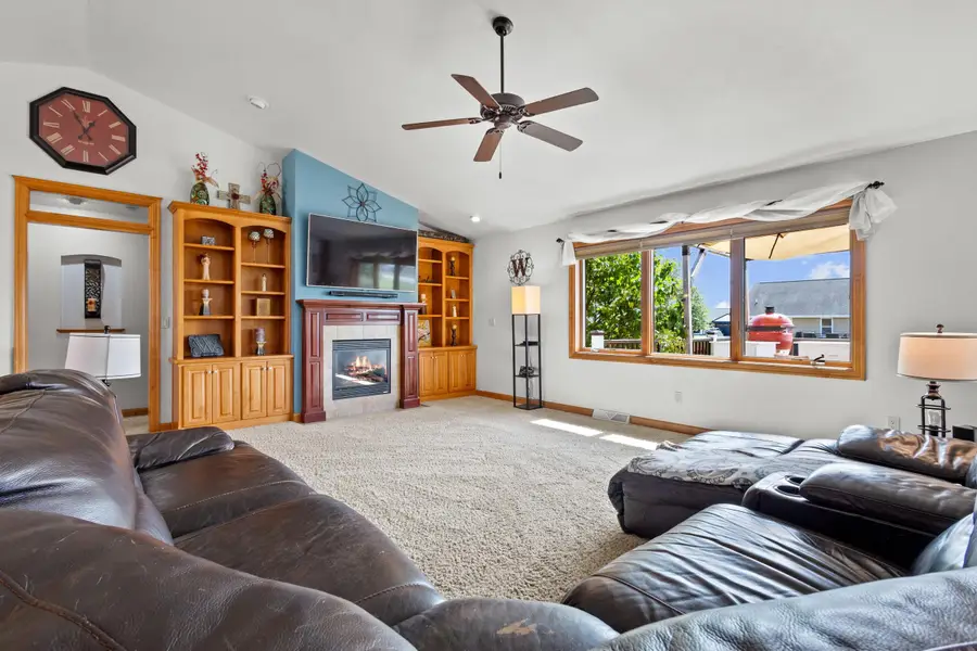 192 Whimbrel Court, Pulaski, WI 54162 - Image #3