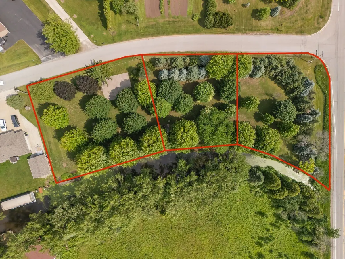 Black Wolf Point Lane, Oshkosh, WI 54902 - Image #1