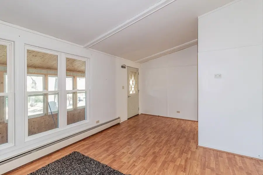 E1379 Larson Road, Waupaca, WI 54981-7524 - Image #3