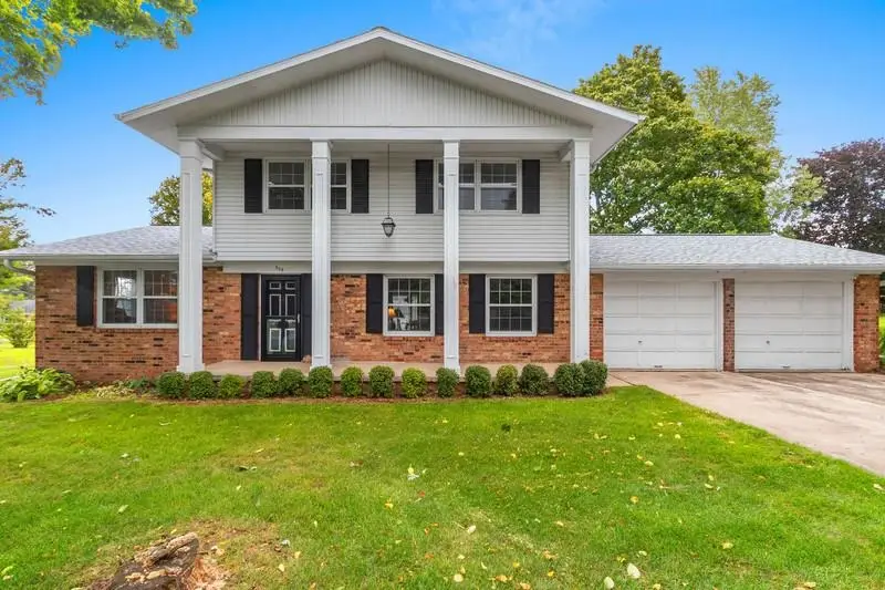 306 Colle Street, Luxemburg, WI 54217 - Image #1