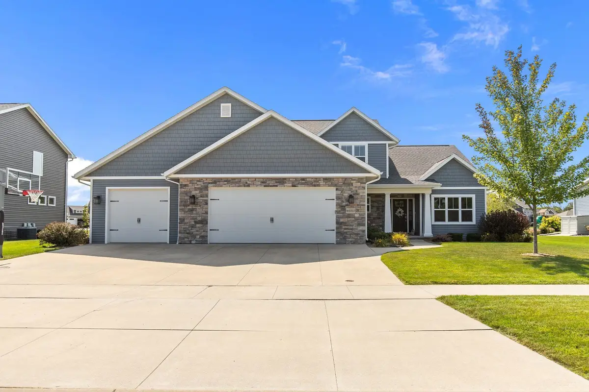 W5757 Jochmann Drive, Appleton, WI 54915 - Image #1