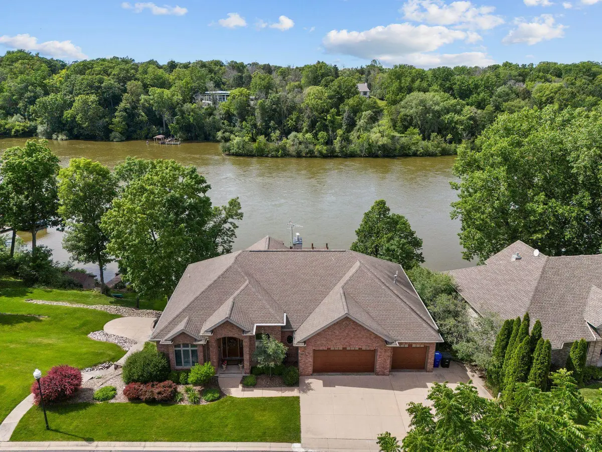 94 Hidden Acres Court, Appleton, WI 54915 - #1
