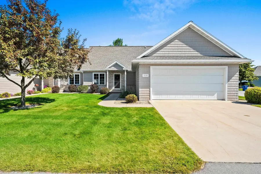 1658 Remington Ridge Way, De Pere, WI 54115 - Image #3