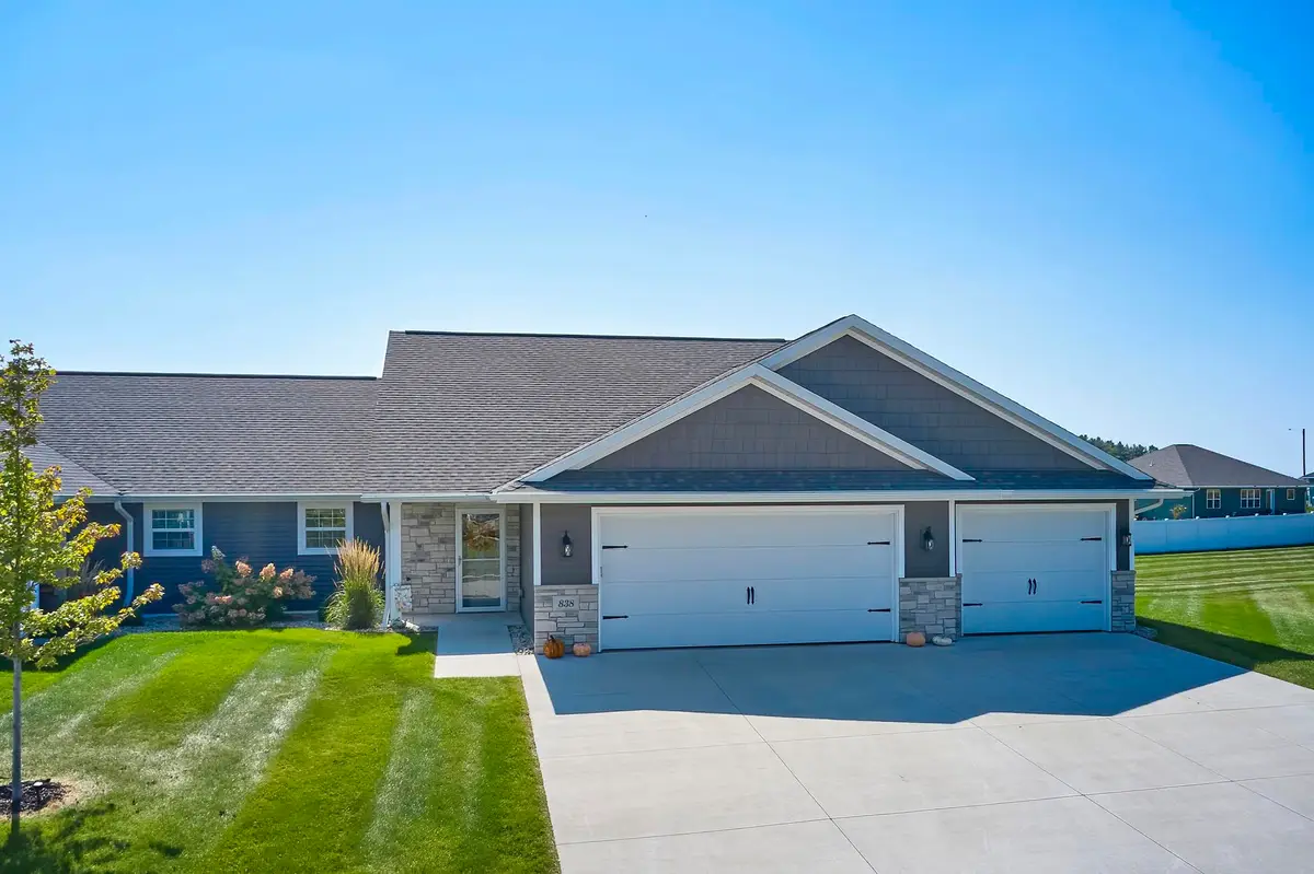838 Sharon Lane, Pulaski, WI 54162 - Image #1