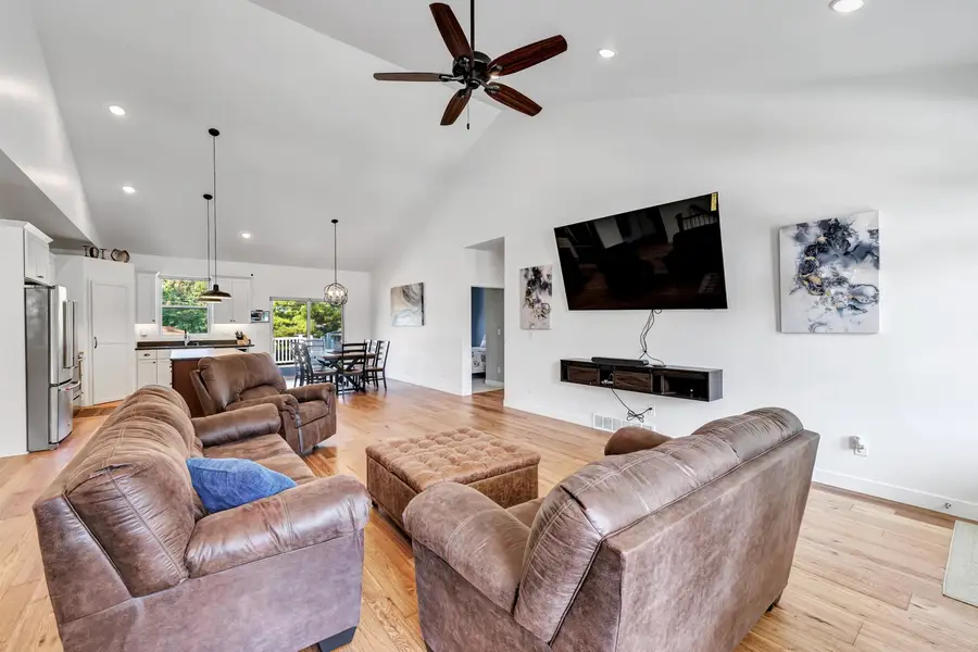 318 S Webster Avenue, De Pere, WI 54115-3438 - Image #3