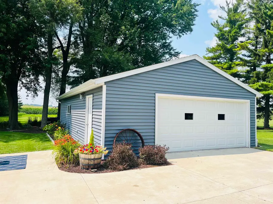 424 N Swift Street, Glenbeulah, WI 53023 - Image #2