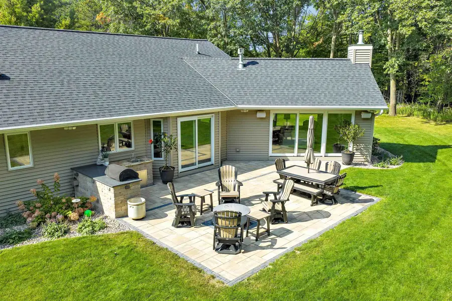 2326 Pristine Lane, Suamico, WI 54313-3611 - Image #2