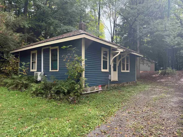 N11364 Hwy P, IOLA, WI 54945