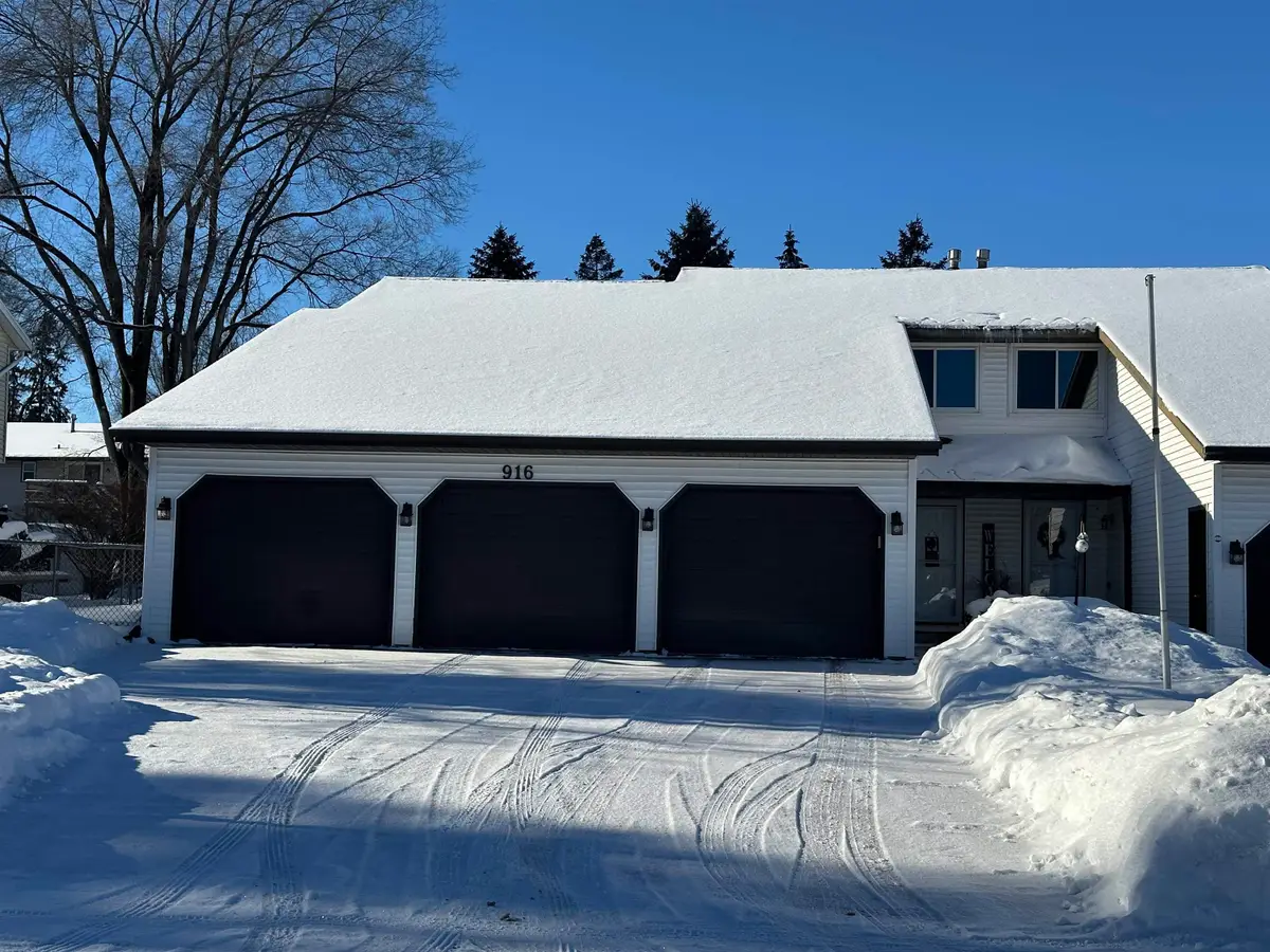 916 Square Terrace, Green Bay, WI 54313 - Image #1