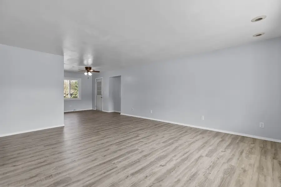 701 W Main Street, Hortonville, WI 54944 - Image #2