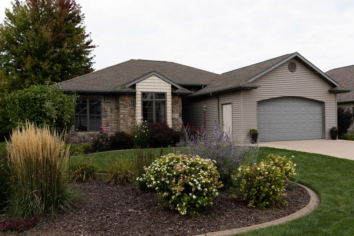 W6548 Ethan Drive, Appleton, WI 54915-4855 - #1