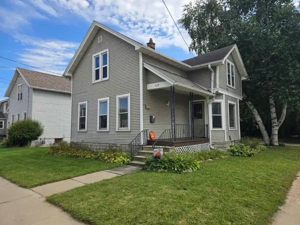 459 W 17th Avenue, OSHKOSH, WI 54902