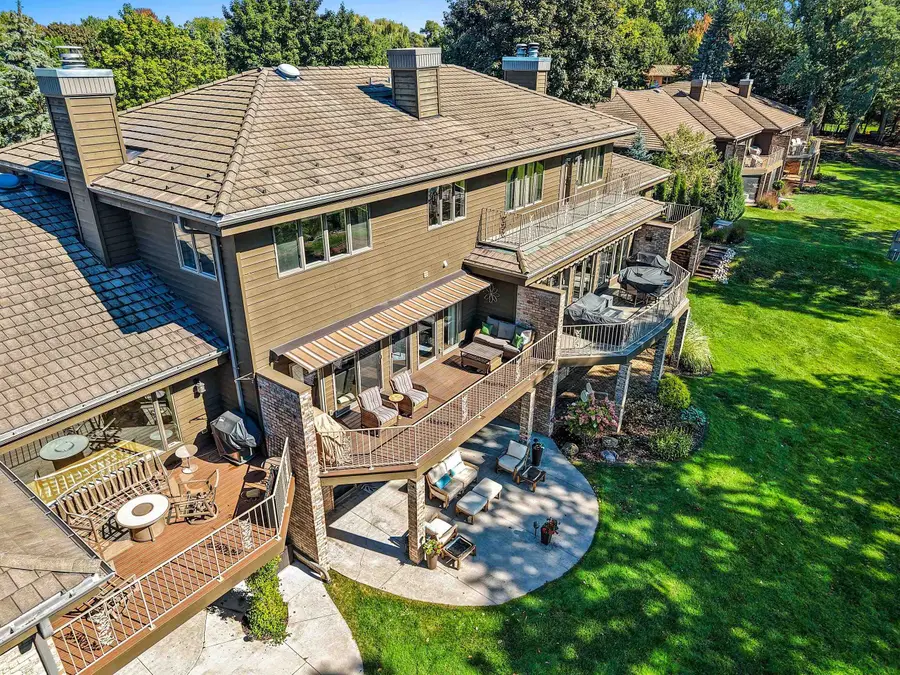 2755 Fox Run, Appleton, WI 54914-8727 - Image #2