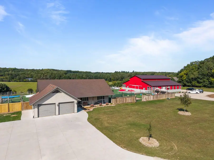 E1256 Johnson Road, Iola, WI 54945-9663 - Image #2