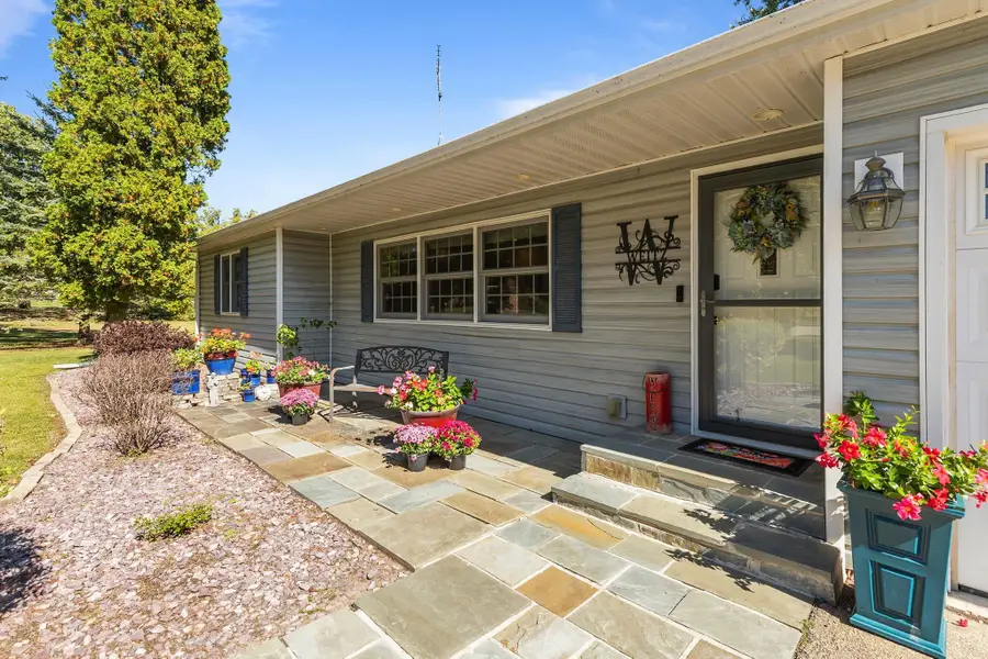 4620 County Road T, Oshkosh, WI 54904 - Image #2