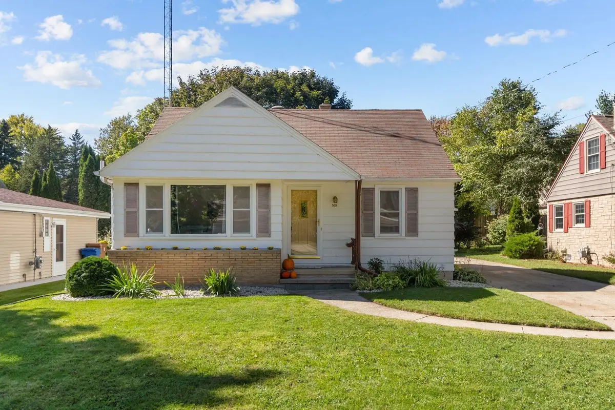 369 Lopas Street, Menasha, WI 54952 - Image #1