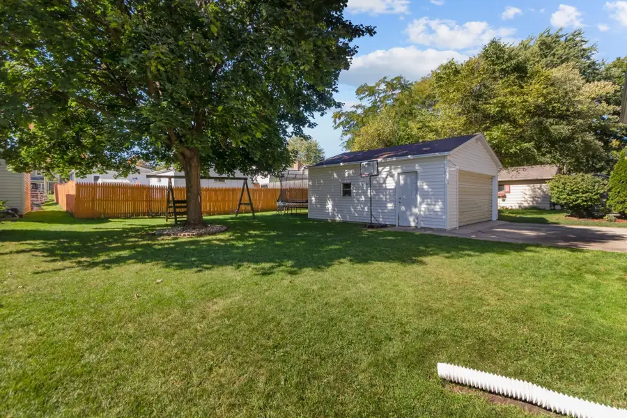 369 Lopas Street, Menasha, WI 54952 - Image #2