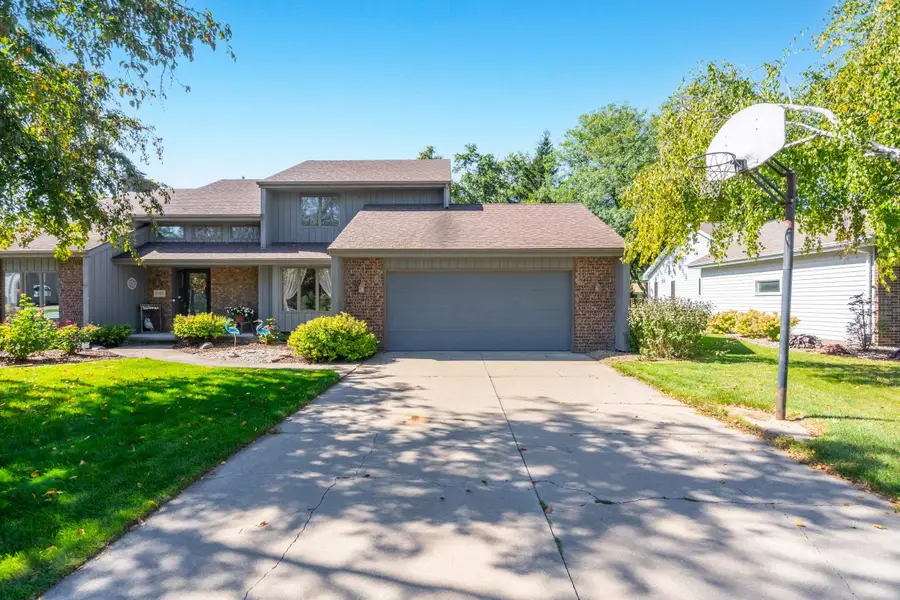 3105 N Blueridge Drive, Appleton, WI 54914 - Image #2