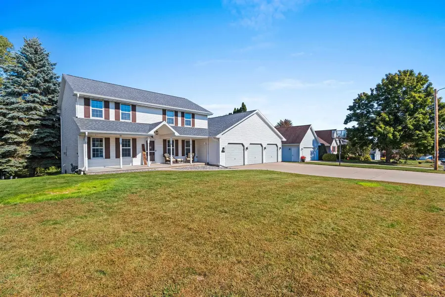 3168 Molly Brown Lane, Green Bay, WI 54313-6944 - Image #2