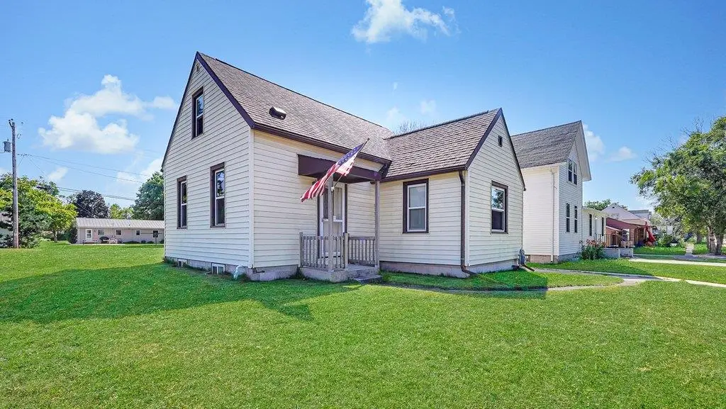 1314 Ellis Street, Kewaunee, WI 54216 - #1
