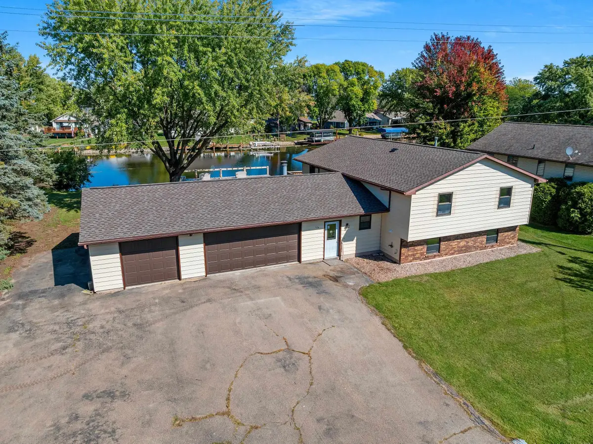 135 Washington Street, Winneconne, WI 54986-0141 - Image #1