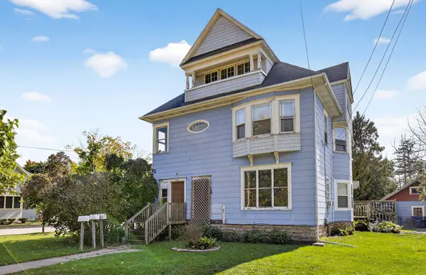 623 E Irving Avenue, OSHKOSH, WI 54901