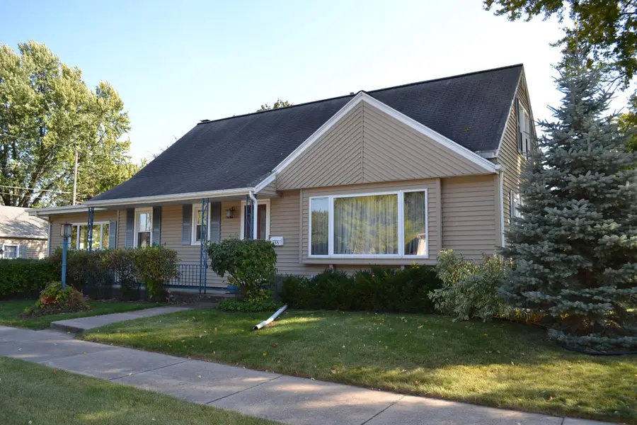 655 W 19th Avenue, Oshkosh, WI 54902-6872 - Image #2