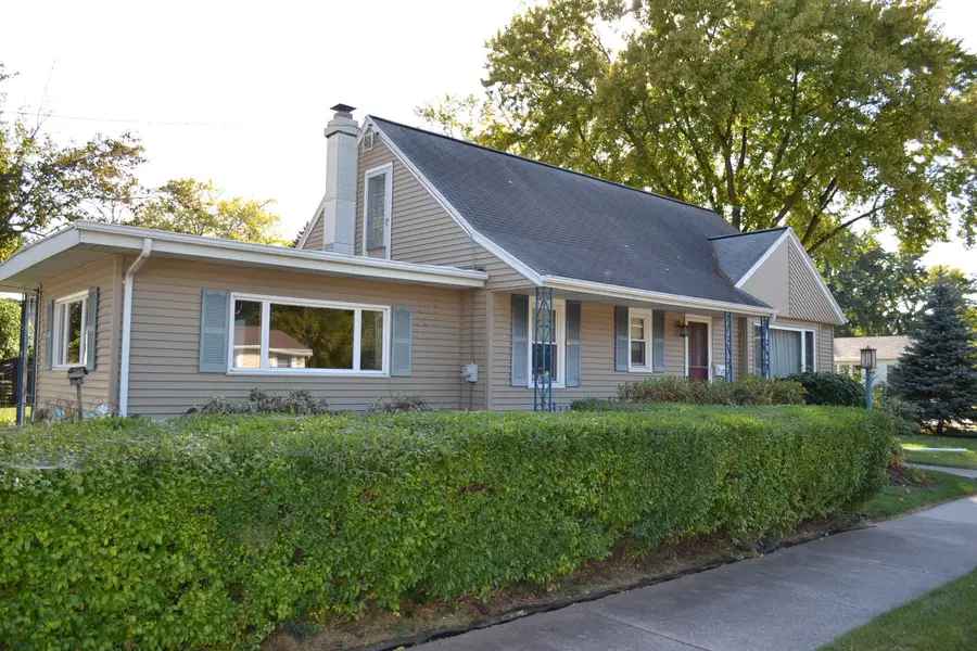 655 W 19th Avenue, Oshkosh, WI 54902-6872 - Image #3