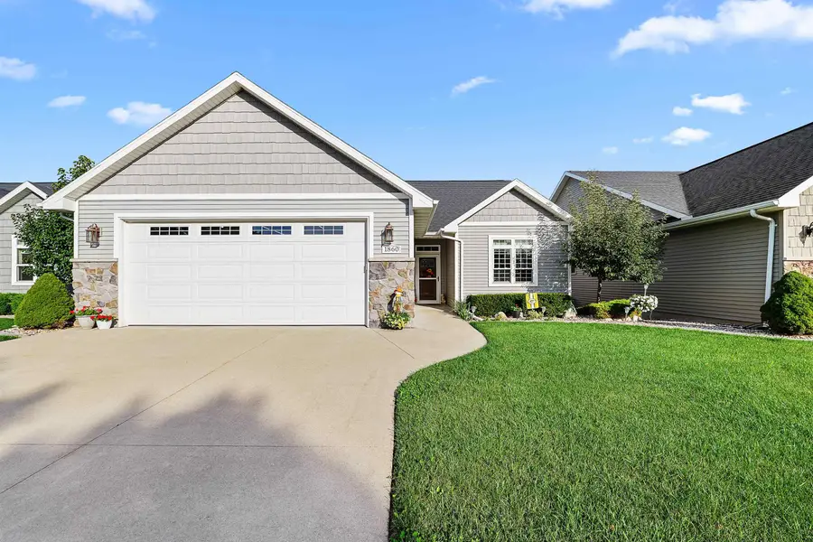 1860 N Margaret Street, Appleton, WI 54913 - Image #2