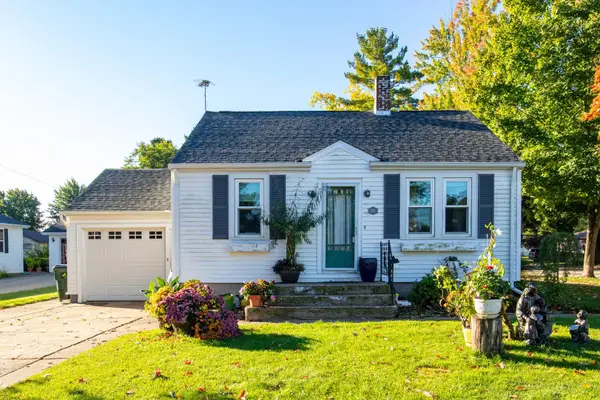 102 E Cameron Street, NEW LONDON, WI 54961